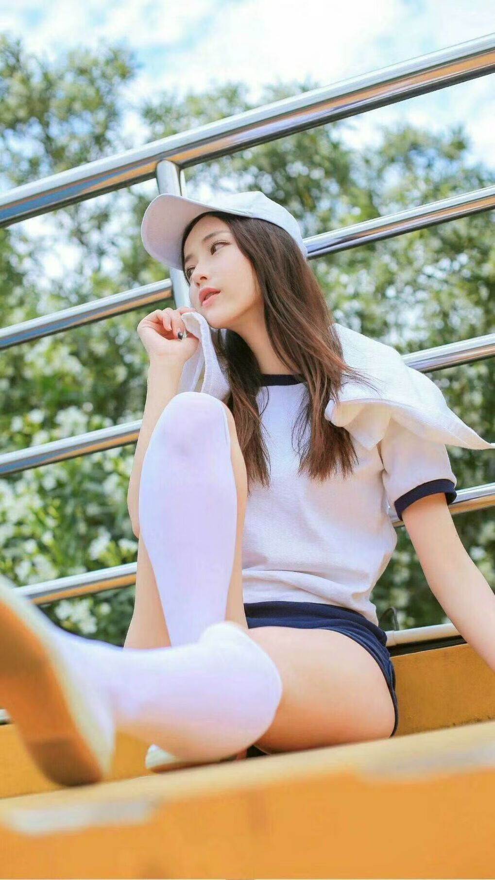 皇马主场惜败 巴萨挺进淘汰赛，皇马巴萨比赛结果
