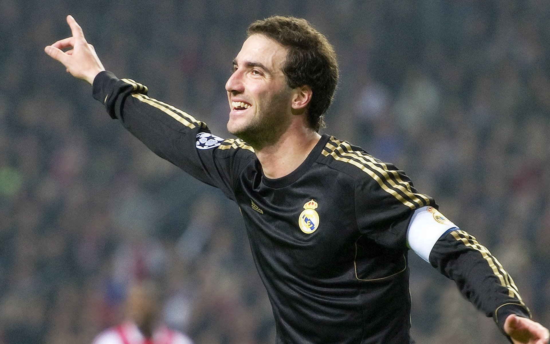 未来“足球天王”在欧冠舞台的首次大放异彩，欧足联50大未来之星