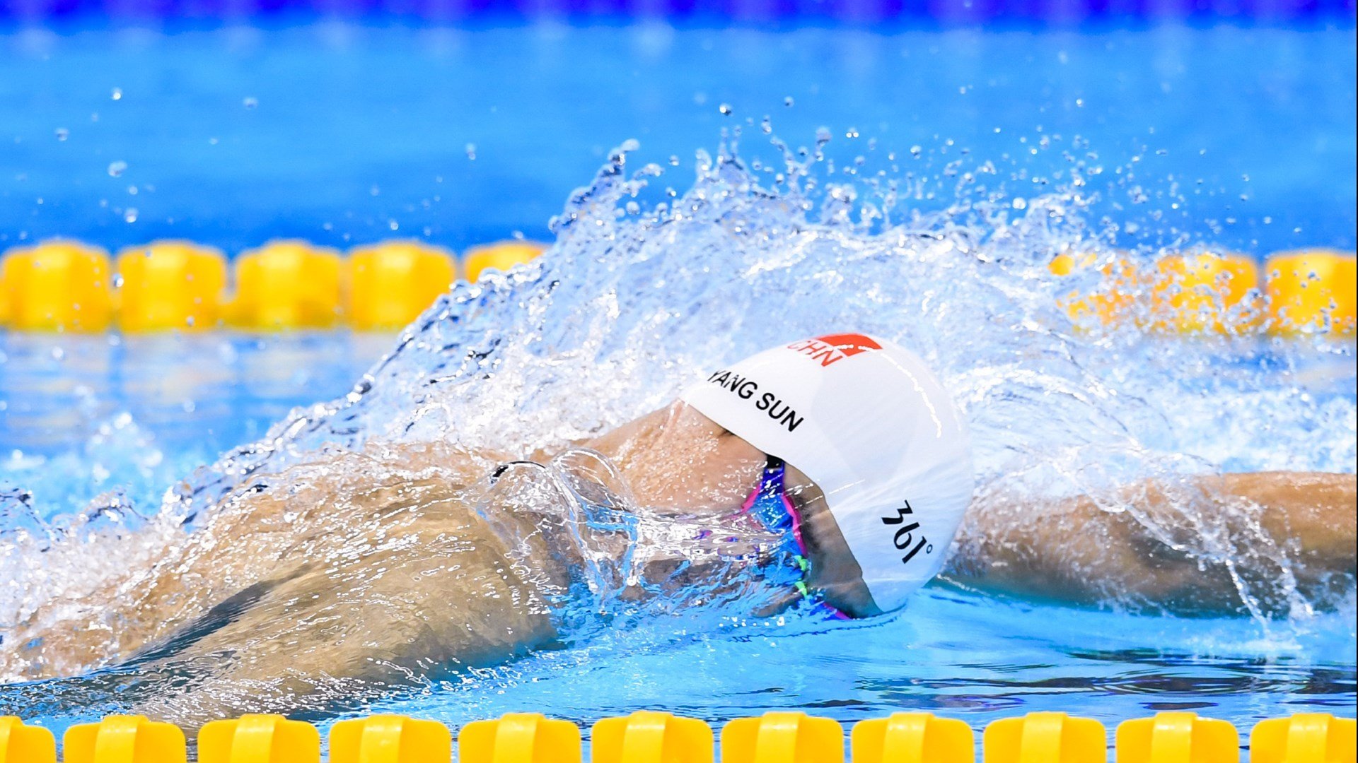 开云平台-水上漂移赛，极限运动的速度狂欢，水上漂移的图片